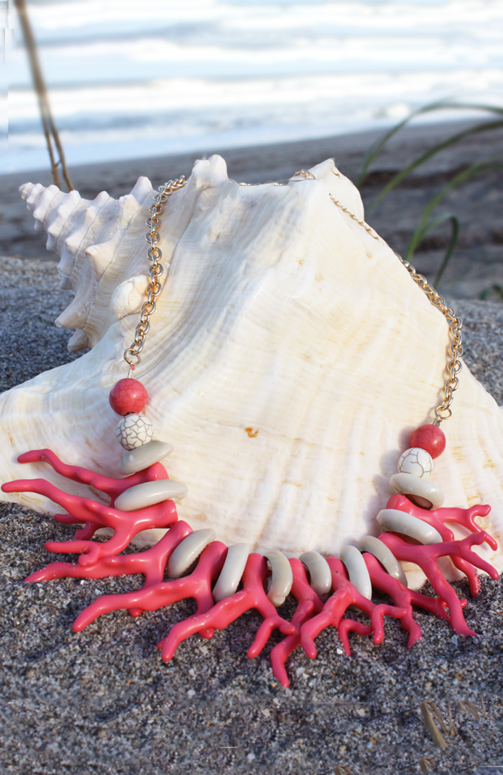 Tropical - Shell Necklace - Coral Coast