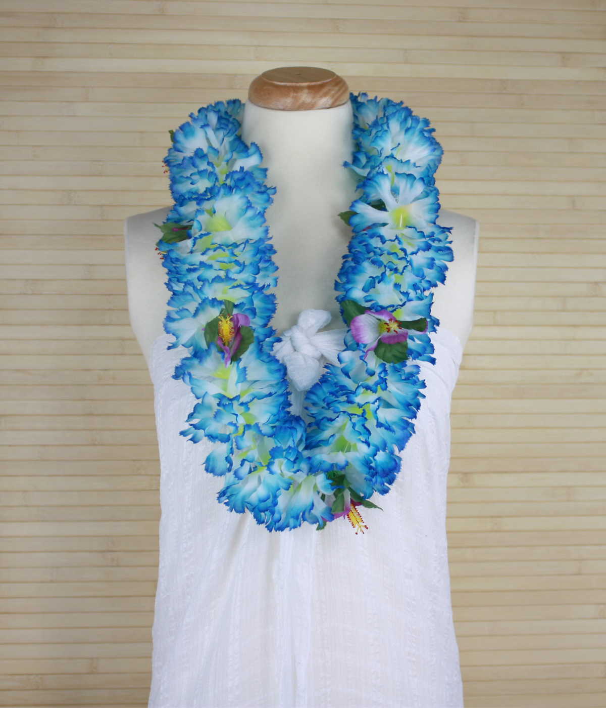 Hawaiian Lei – Fluffy carnation -Blue